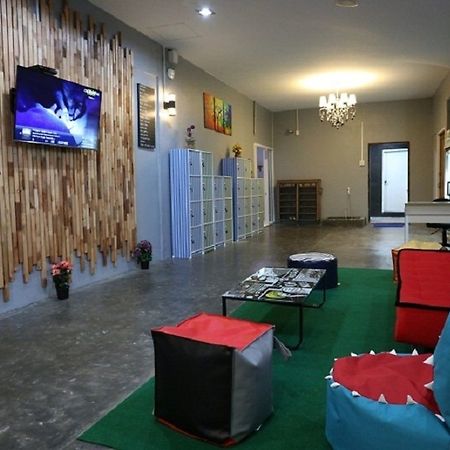 ไอเดล เบดส์ โฮลเทล อ่าวนาง Hostel Ao Nang ภายนอก รูปภาพ